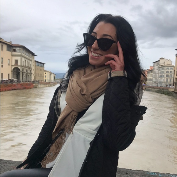 AUTHENTIC PRADA sunglasses - Picture 5 of 5